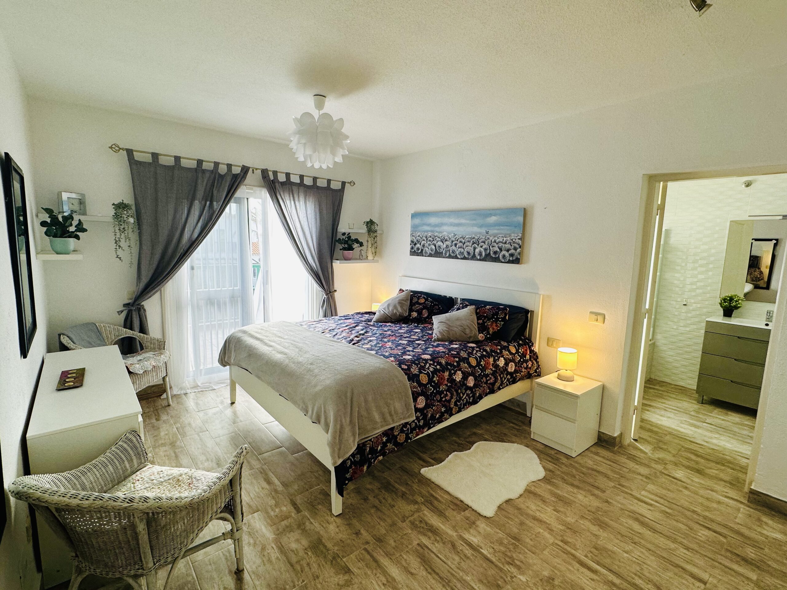 tenerifehause.com bedroom